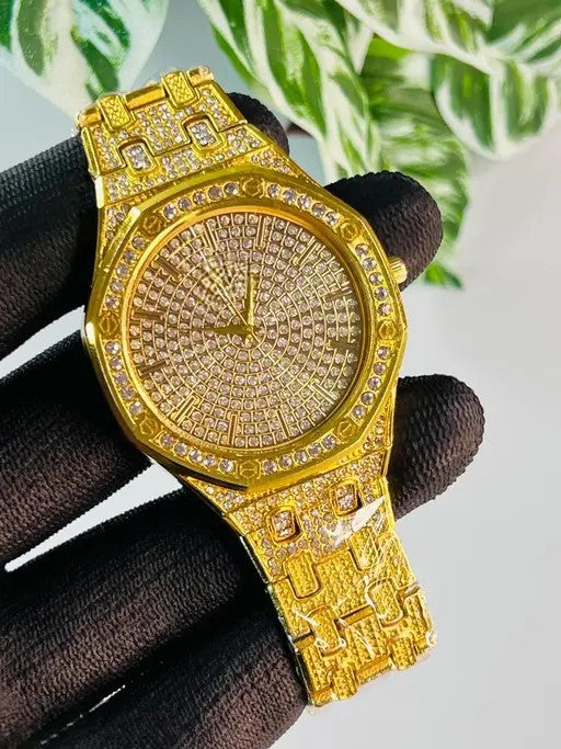 LUXURY FASHION PREMIUM DESIGN DIAMOND CRYSTAL DIAL STAINLESS STEEL GOLD CHAIN SRA TRANDY WATCH