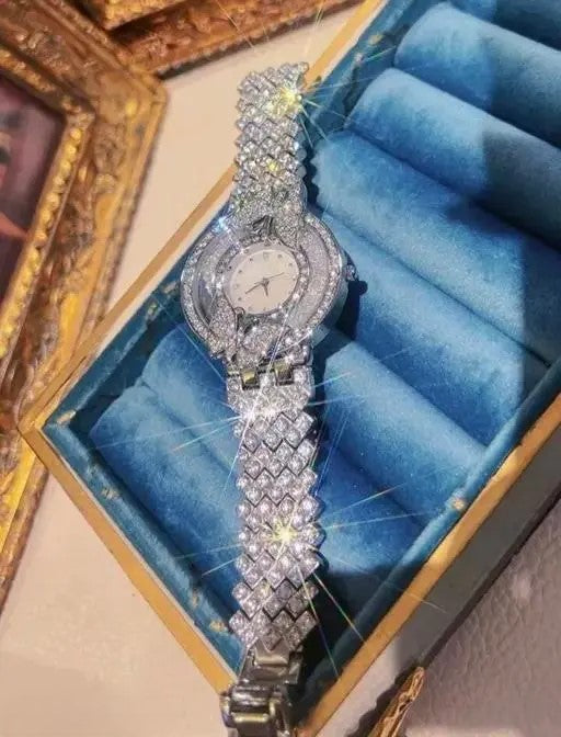 LUXURY FASHION PREMIUM DESIGN DIAMOND CRYSTAL DIAL STAINLESS STEEL SILVER CHAIN